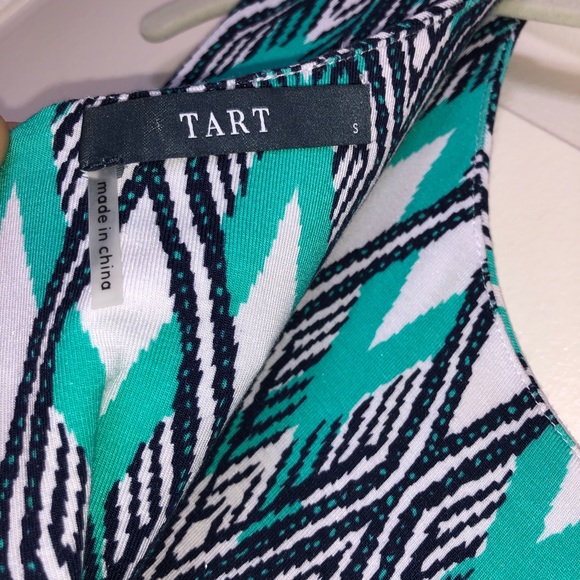 Dress - Picture 2 of 8